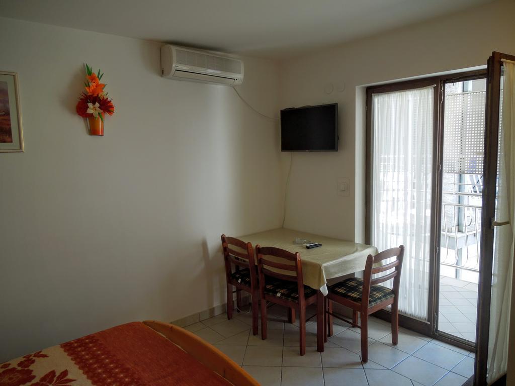 Apartments Dobranic Цриквениця Екстер'єр фото