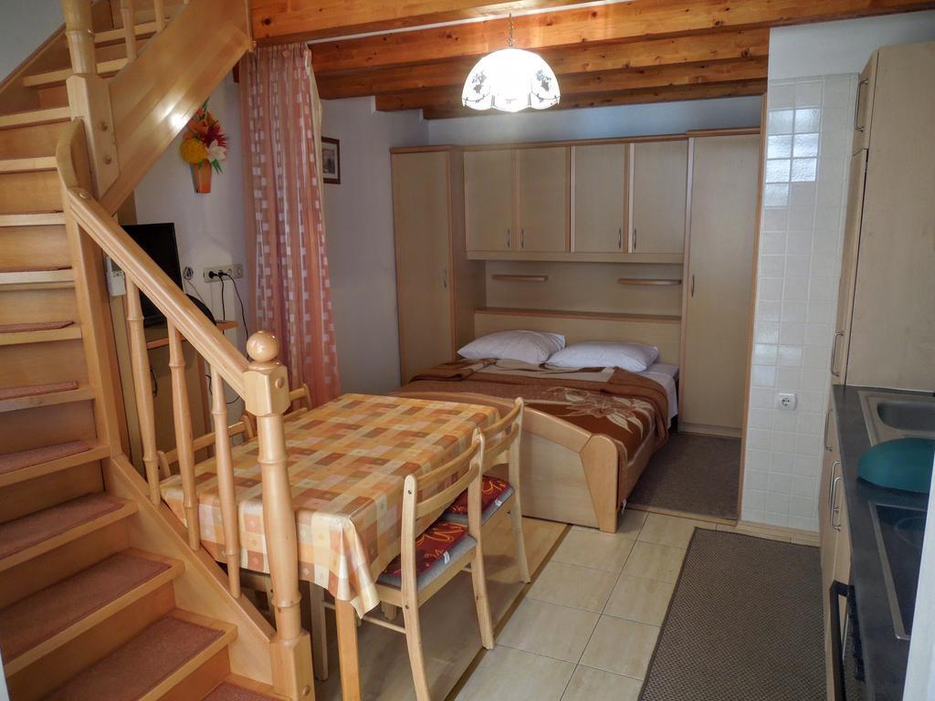 Apartments Dobranic Цриквениця Екстер'єр фото